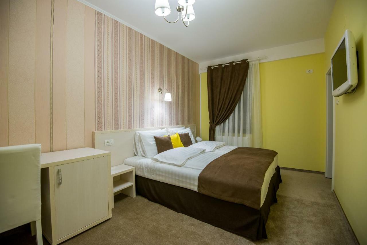 Hotel French Boutique Brașov Exterior foto